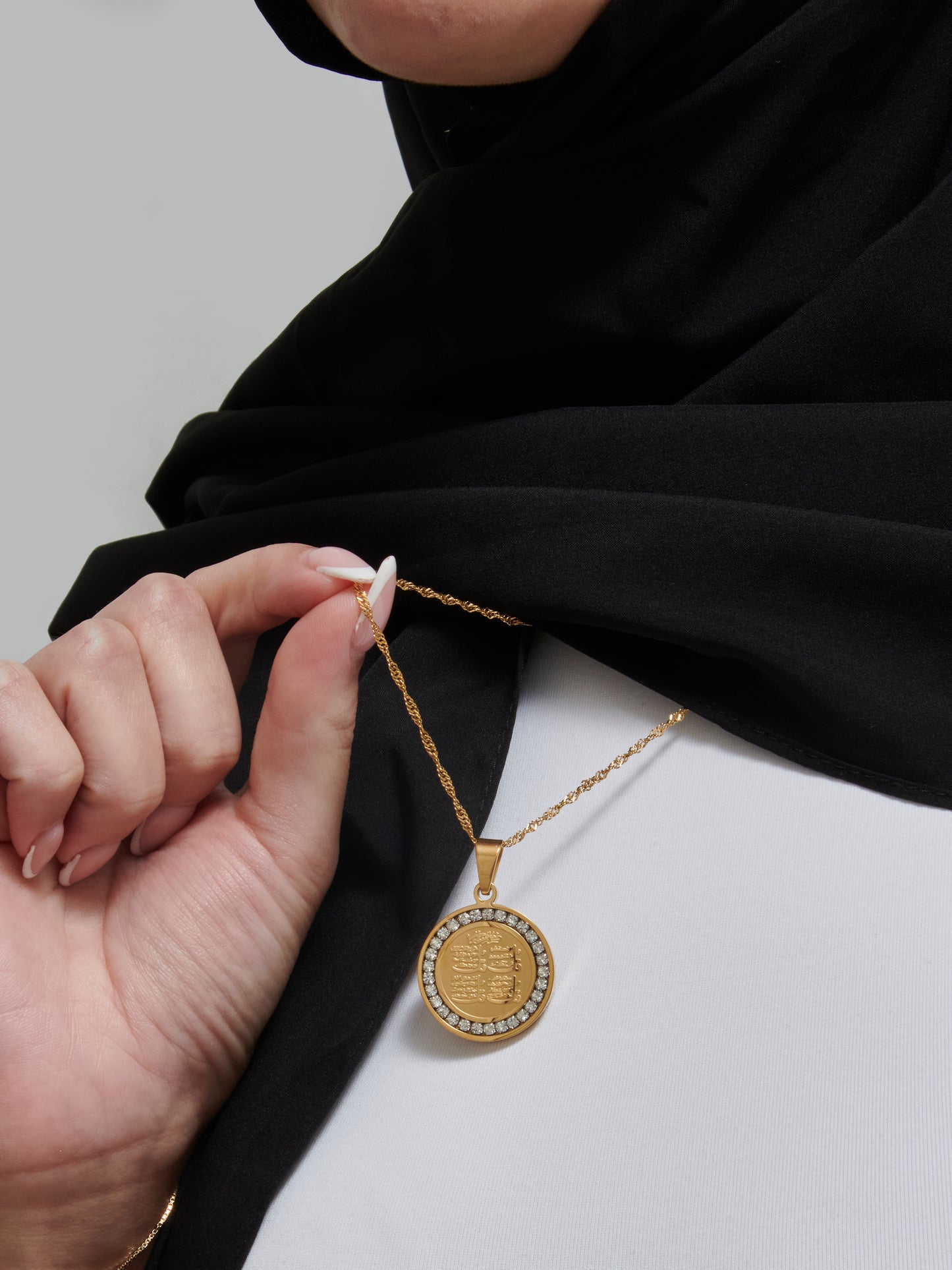 4 QUL NECKLACE